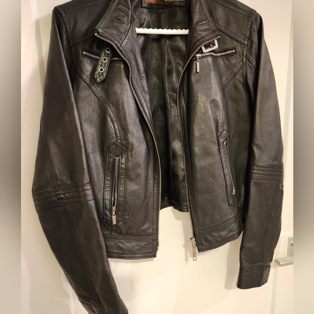 Cropped leather jacket size medium